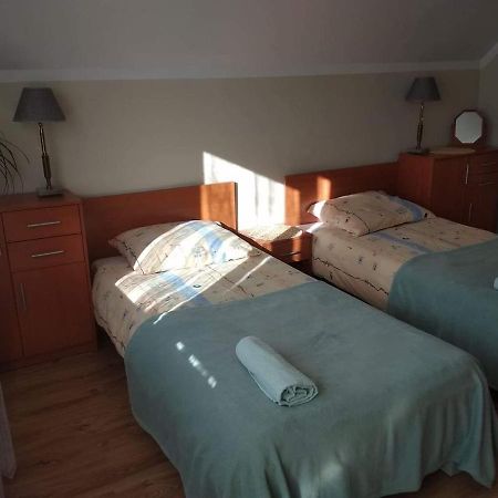 Pokoje Goscinne U Gochy Ustrzyki Dolne Extérieur photo