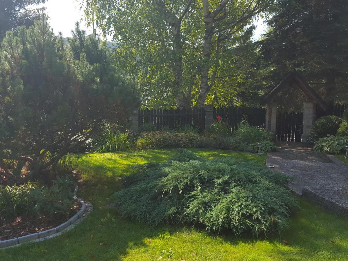 Pokoje Goscinne U Gochy Ustrzyki Dolne Extérieur photo